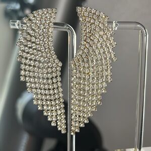 Beautiful sparkly angel wings rhinestone and silver earrings for pierced…